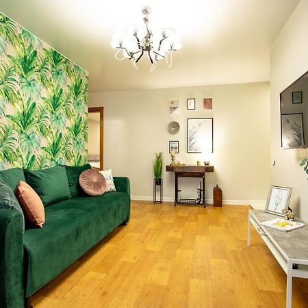 Luxury Apartment With 2 Bedrooms In The City Center Mykolajiv Eksteriør bilde